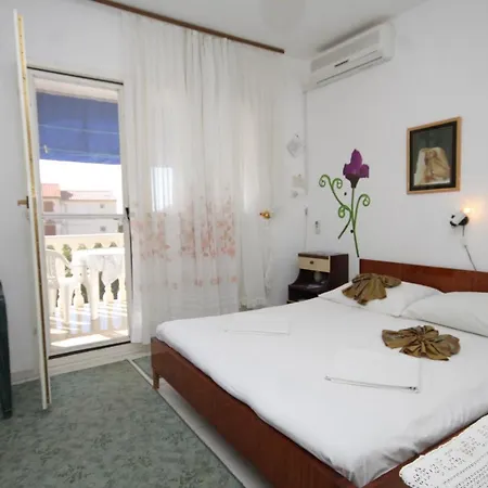 With Wifi Komiza, Vis - 8926 Appartement Komiža